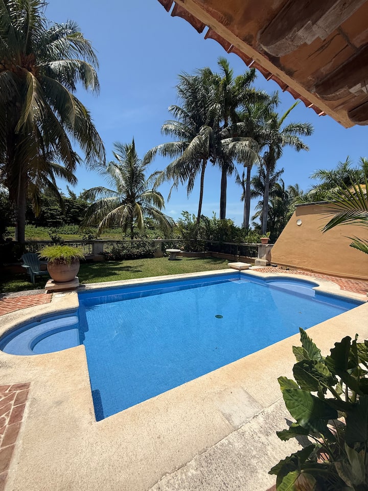 Casa Hermosa En La Zona Hotelera Con Alberca Priv - Cancún
