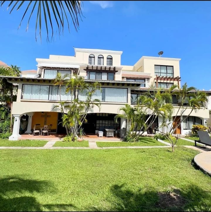 Casa Alado De La Playa En Zona Hotelera - Cancún