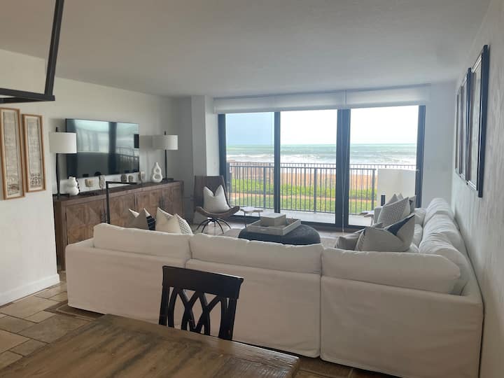 Beachside Bliss/ Luxury Oceanfront Condo - Ormond Beach, FL