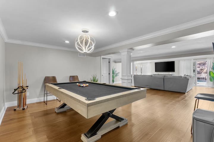 La Harbor 5br | Water Slide, Hot Tub & Games | C&c - Torrance, CA