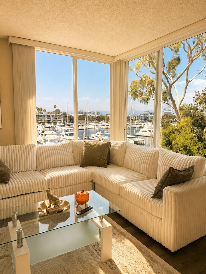 Stunning 2br Home With Marina & Ocean Views - Marina del Rey, CA