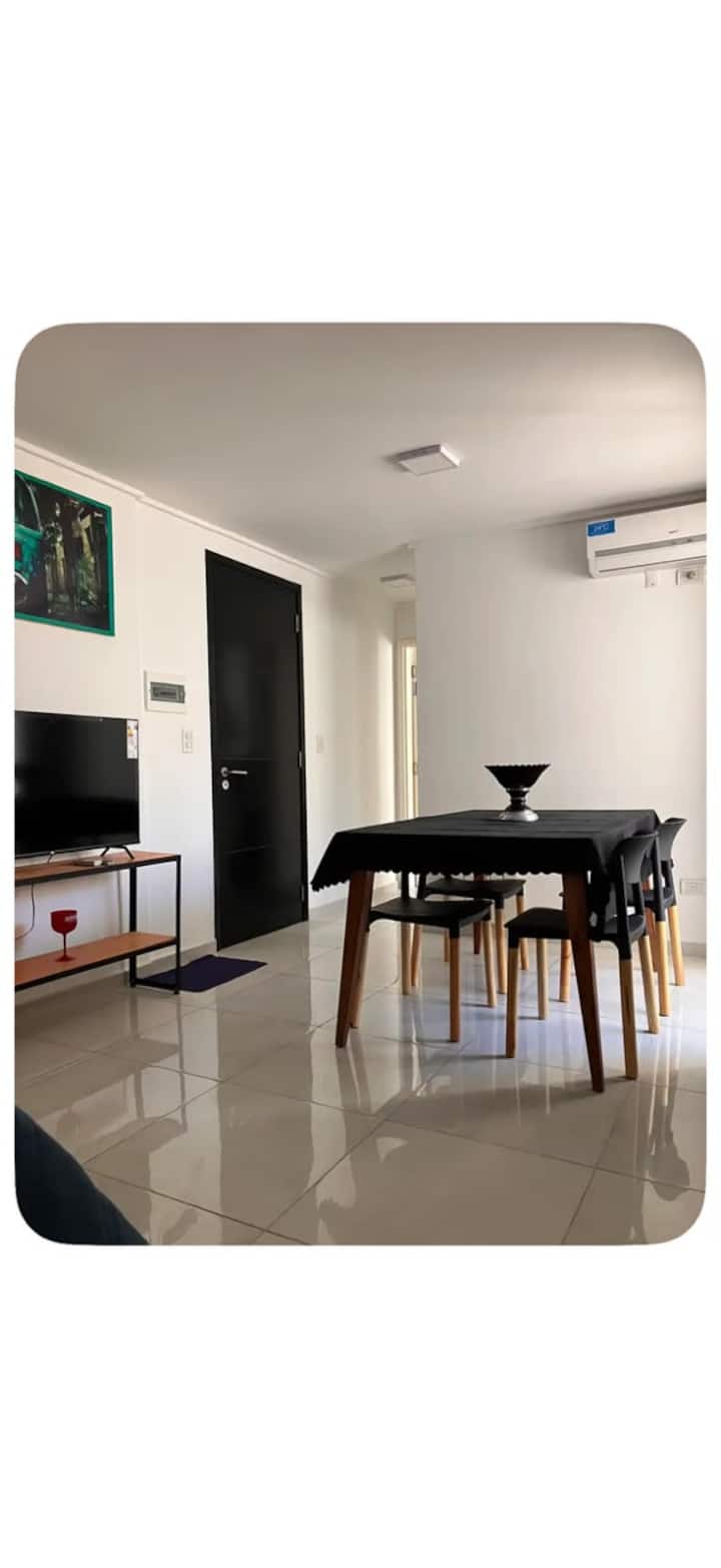 Ideal Para 3-4 Personas, El Centro De Córdoba - Córdoba, Argentina