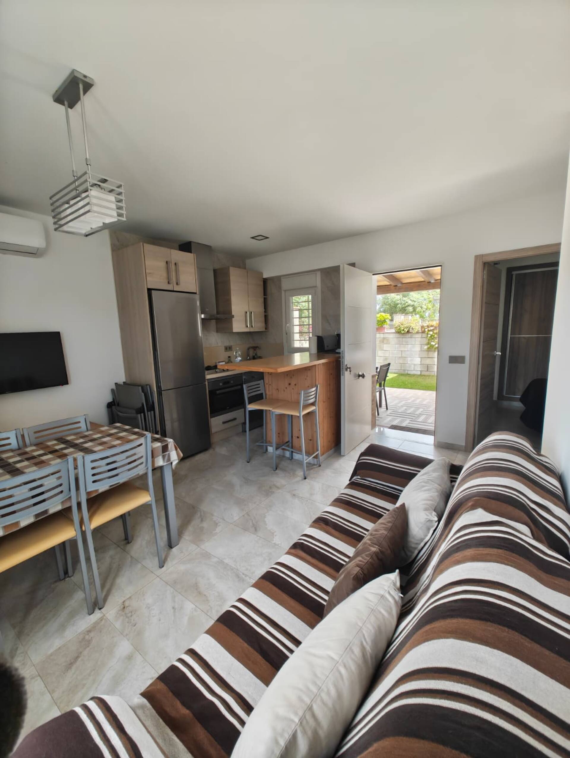 El Palmar apartment 500 meters from the beach. — photo 3