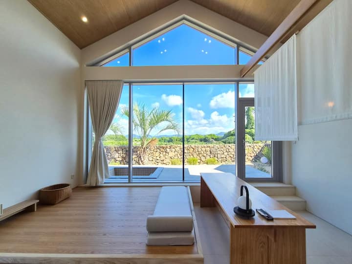 New｜hamdeok Beach｜palm Garden｜jacuzzi｜sauna｜6pax - Jeju-si