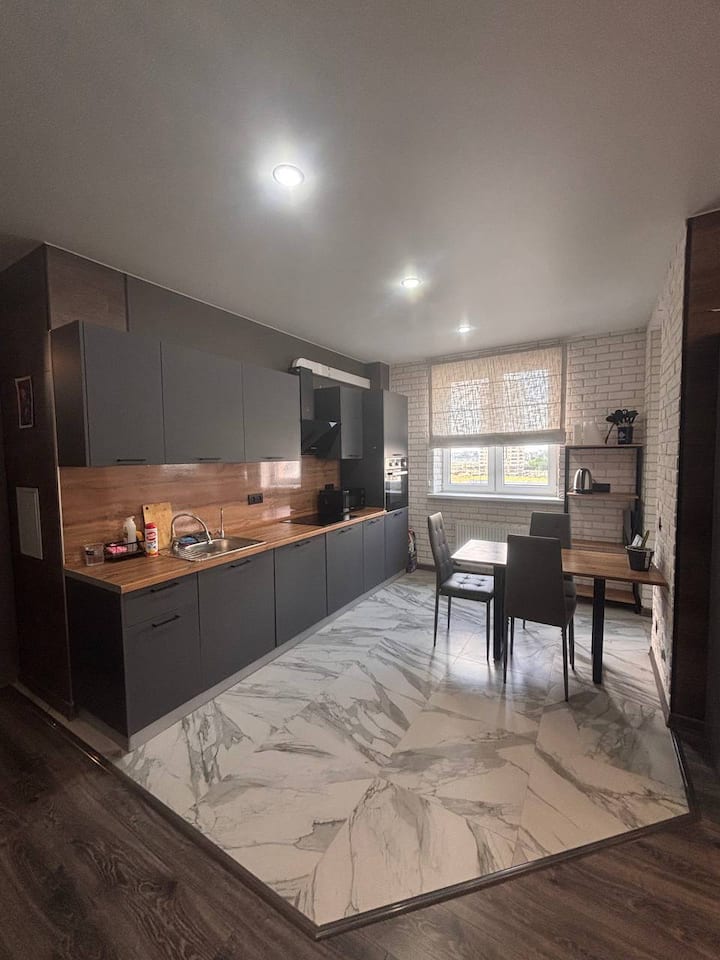 A Beautiful Flat With High Ceilings - Wallingford