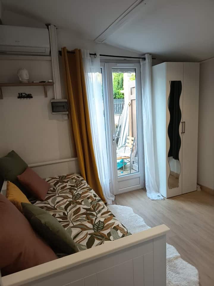 Studio Climatisé & Entrée Autonome  Proche Centre - Pertuis