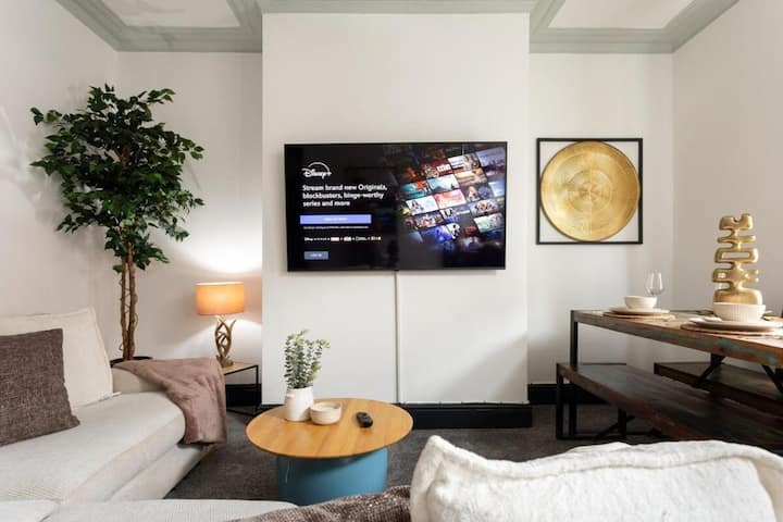 Leeds Stay: Modern 3br - Leeds