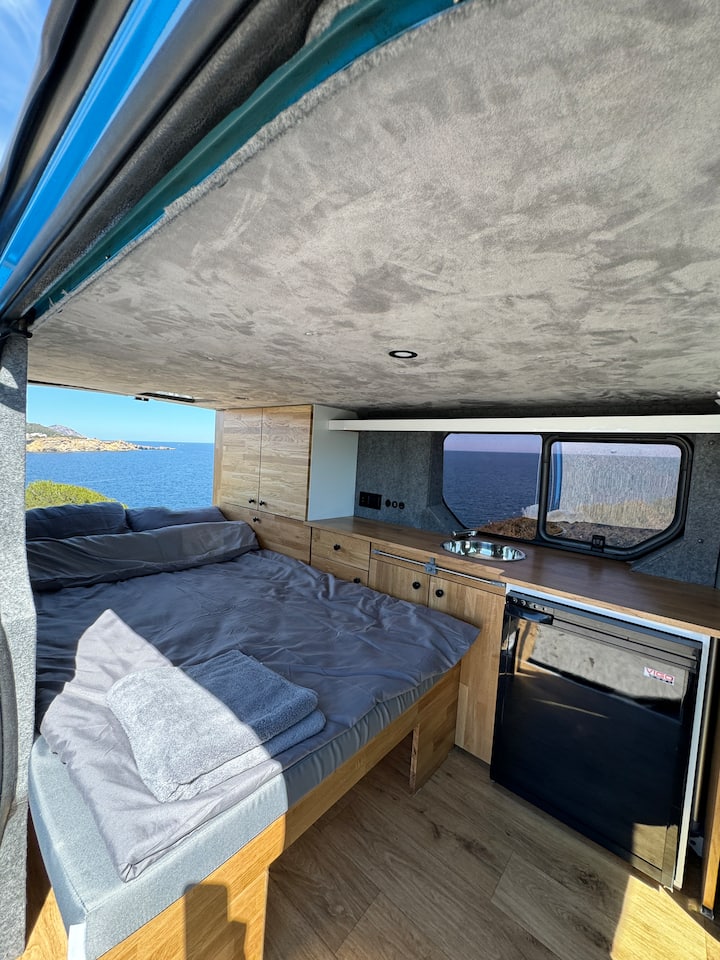 Campervan Bluehorizon Sardinia - Olbia