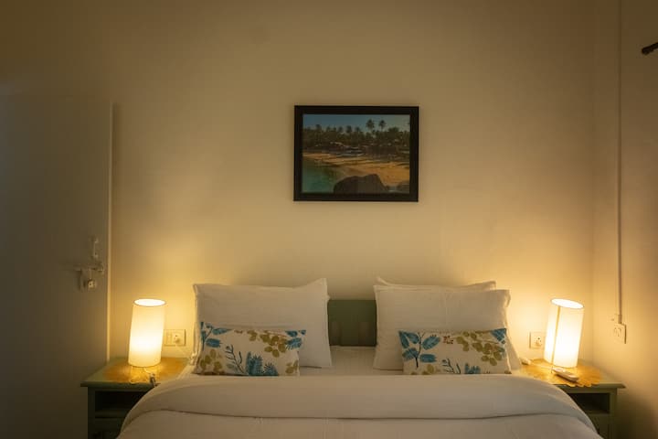 Bedroom 2 image 1