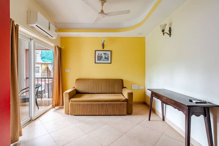 Living room image 5