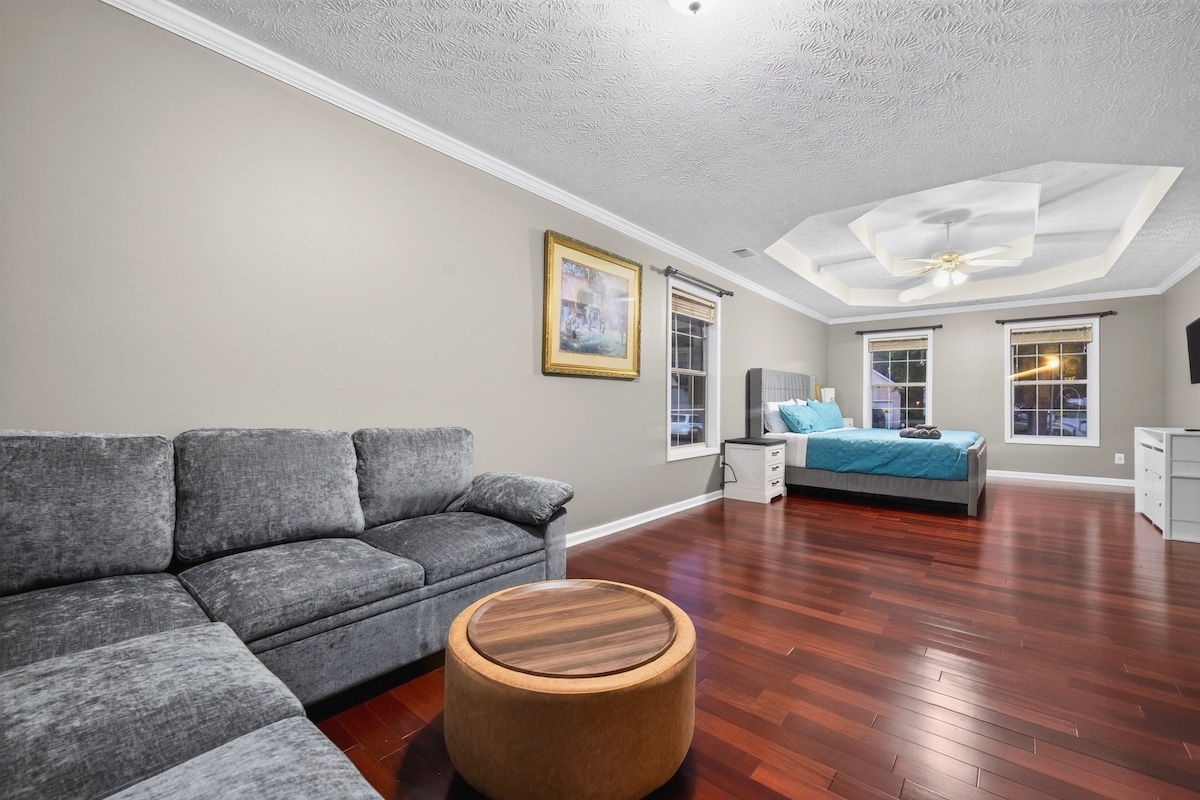 Mall of GA-Cozy Home, Spacious and Great Location