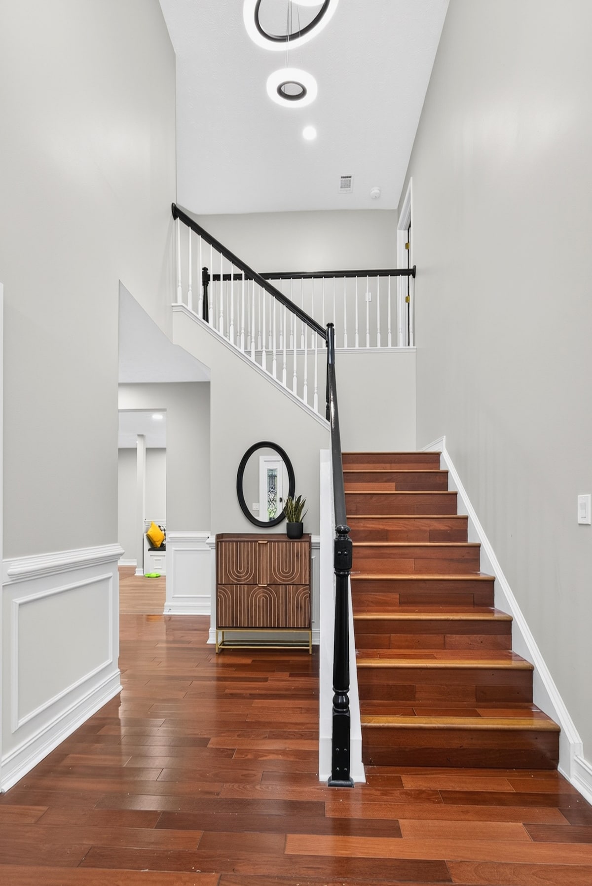Mall of GA-Cozy Home, Spacious and Great Location
