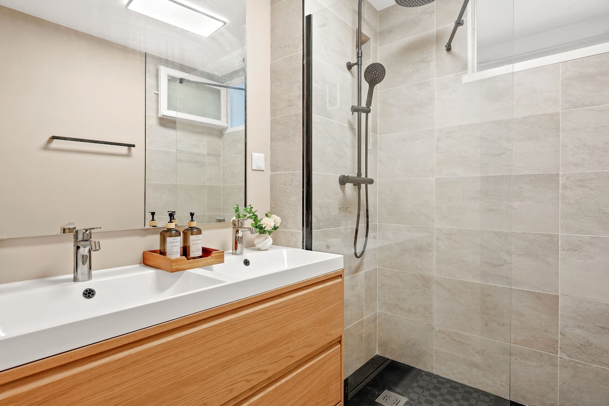Suite Marat — Salle de bain