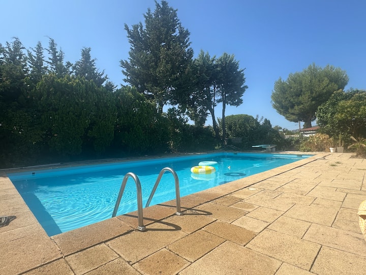 T2 Indépendant Avec Accès Piscine - La Ciotat