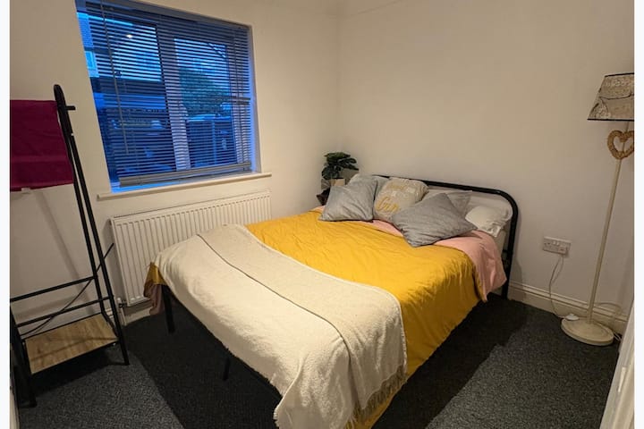 3 Bed - Sleeps 6 - Parking - Central Canterbury - カンタベリー