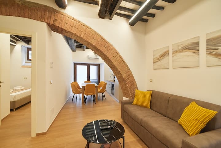 Elce | Historic Brick Arch 2br & 2ba - Perugia
