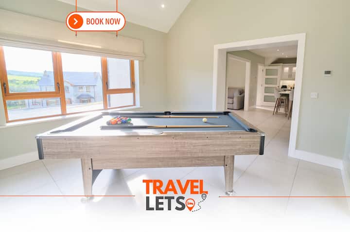 Deluxe 4 Bedroom Home With Pool Table & Garden - Letterkenny