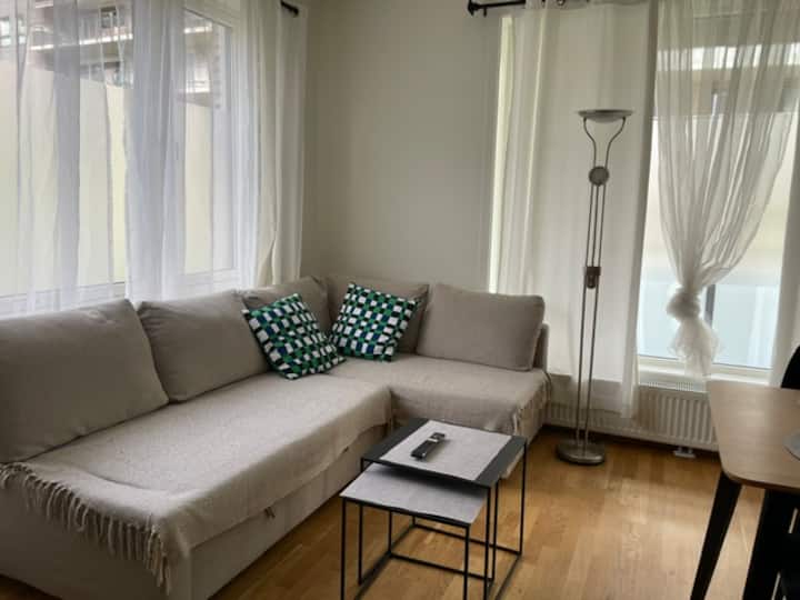 Bright Apartment With Large Balcony & Metro Nearby - Oslo