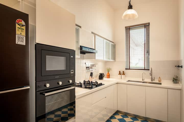 Full kitchen image 1