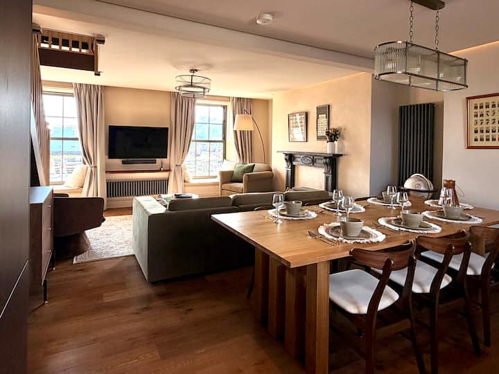 Spacious Duplex Suite - Sea Views & Railway Magic! - Portmeirion