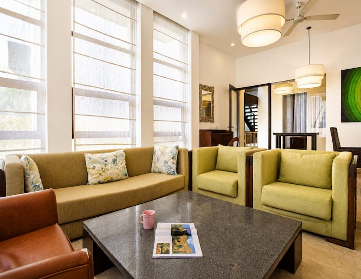 Living room image 1