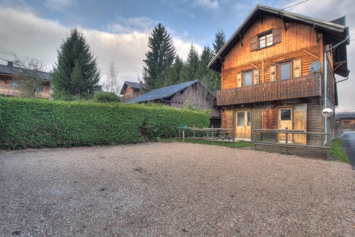 Welcome - Large Chalet On The Edge Of Morzine. - Haute-Savoie