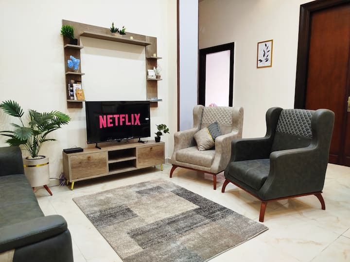 Royal Apartment-best Central Location 3br Downtown - Cairo