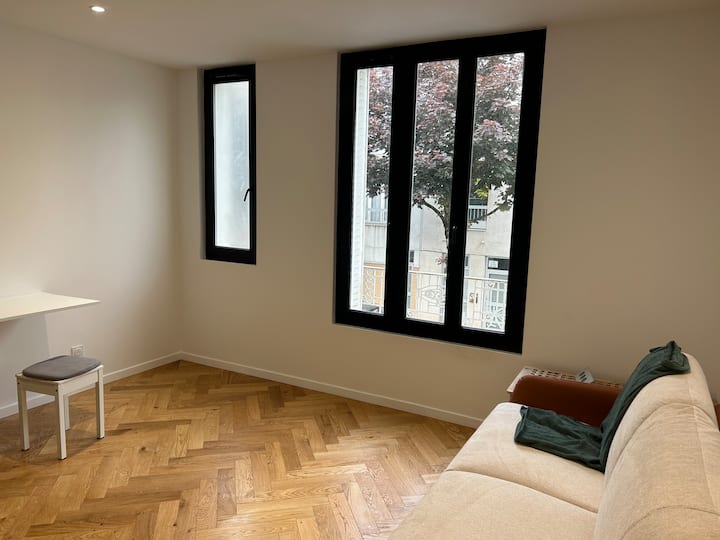 Studio Rénové 2026 - Rue Calme - Rer B à 13 Min - Villejuif