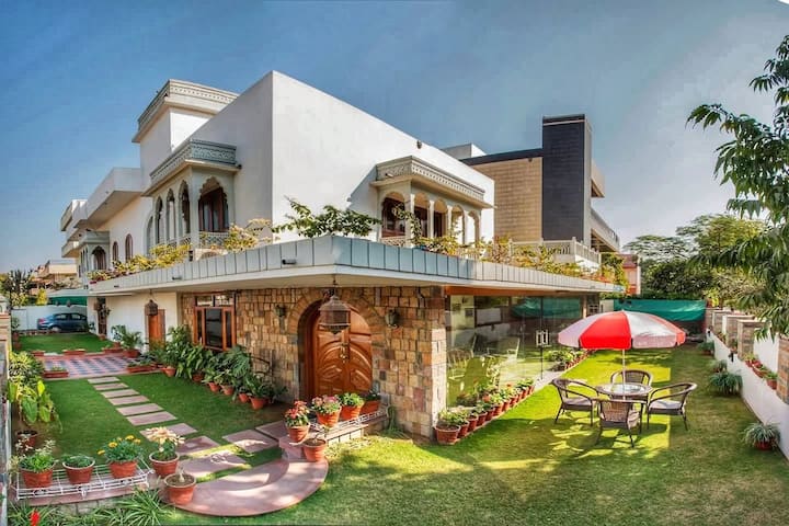 Camellia 'A Boutique Homestay' 
Civil Lines Jaipur - Jaipur
