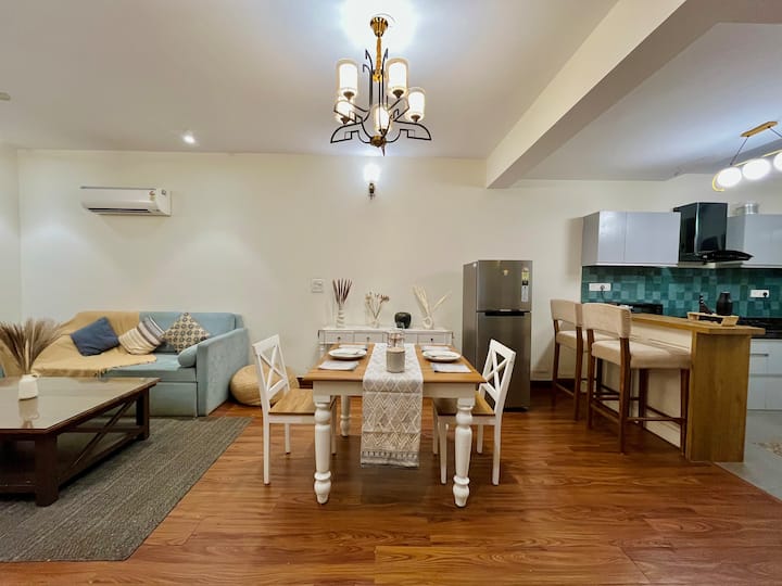 Living room image 3