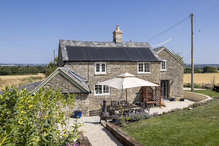 Dog Friendly Cotswold Cottage - Top House - Burford