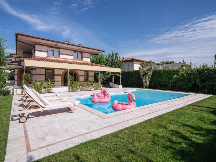 Villa Serenity - Luxury Estate With Large Pool - Massa
