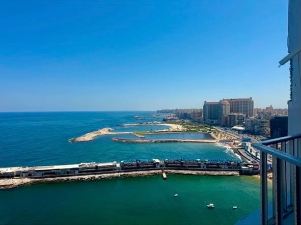 Foto do anúncio de Gleem Jewel com 2 quartos e vista para o mar em Prainha, Aquiraz