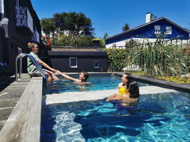 Azores: Bed In 4-bed Mix Dorm Shared Ext. Bathroom - Ponta Delgada
