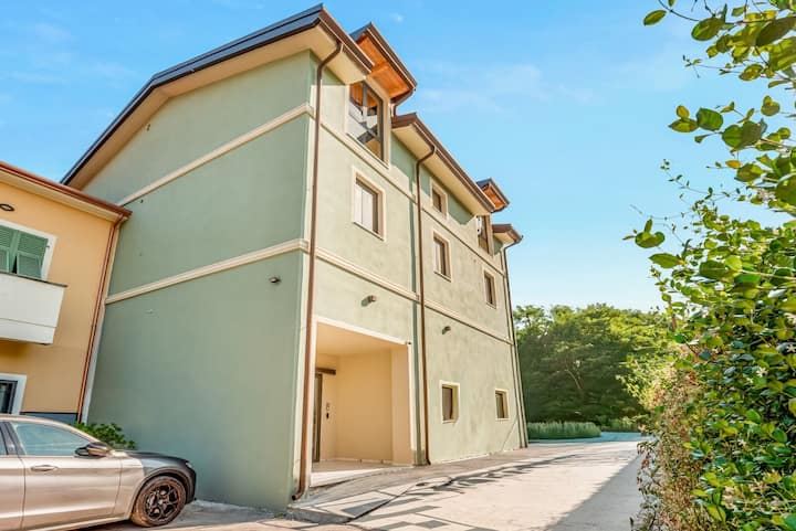 1 Bedroom Apartment - Sarzana