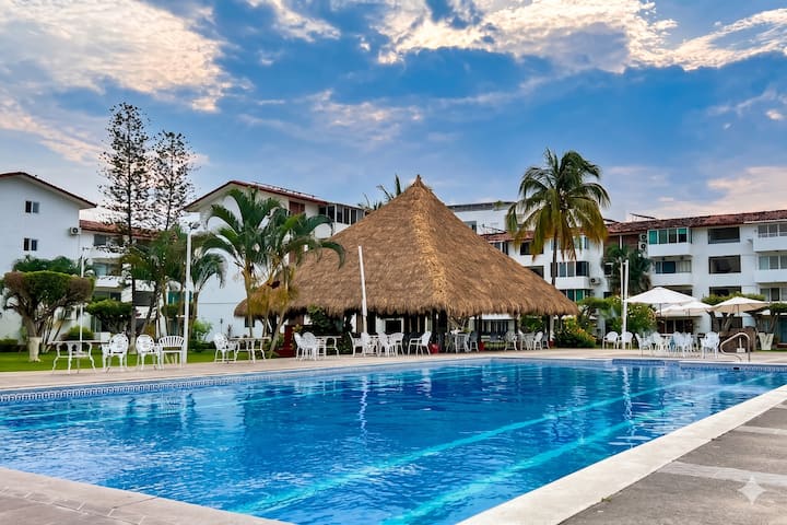 3-condo Bundle Condominios La Marina: 6br + Pool - Puerto Vallarta