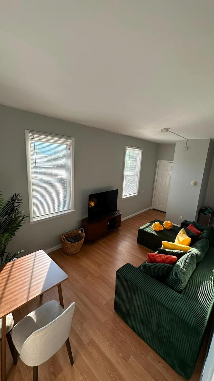 Hastings Retreat - Train & Waterfront Location - Dobbs Ferry, NY