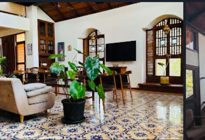 Living room image 3
