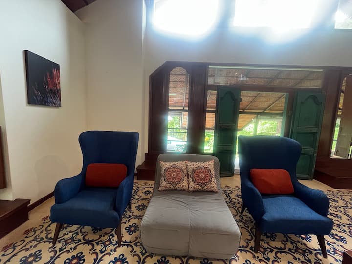 Living room image 6
