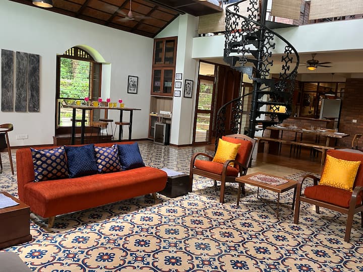 Living room image 9