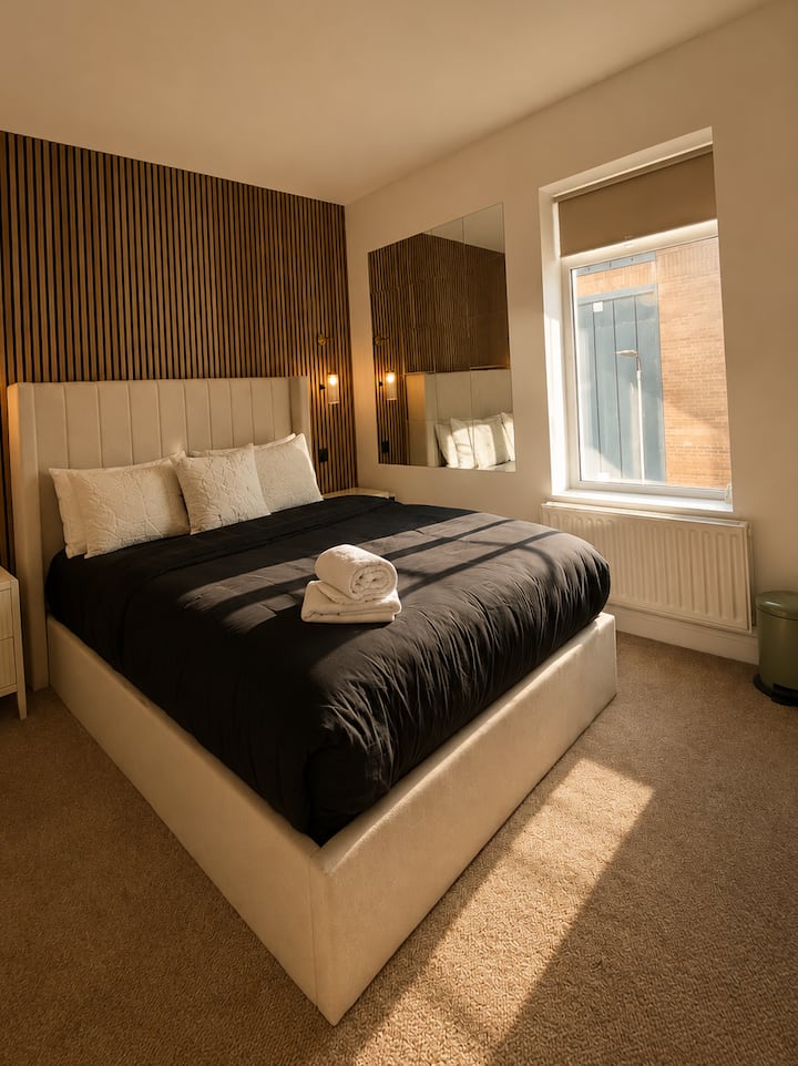The Kent Street House | Stylish Belfast City Stay - Belfast