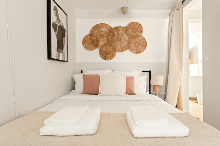 Théâtres & Grands Boulevards Cozy One Bedroom - Paris