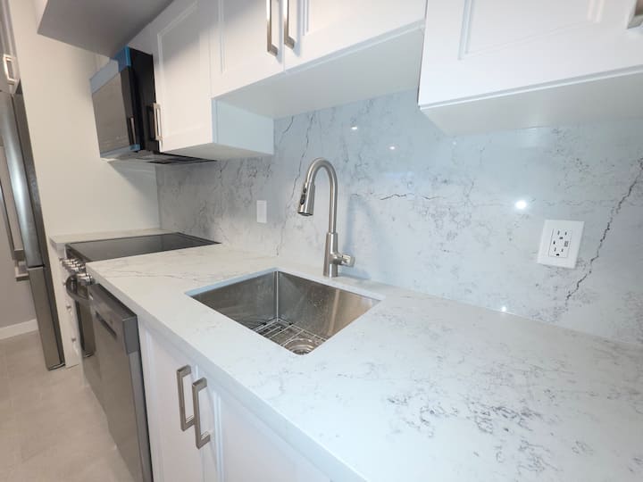 Modern, Never Lived-in, 1 Bedroom - Orillia