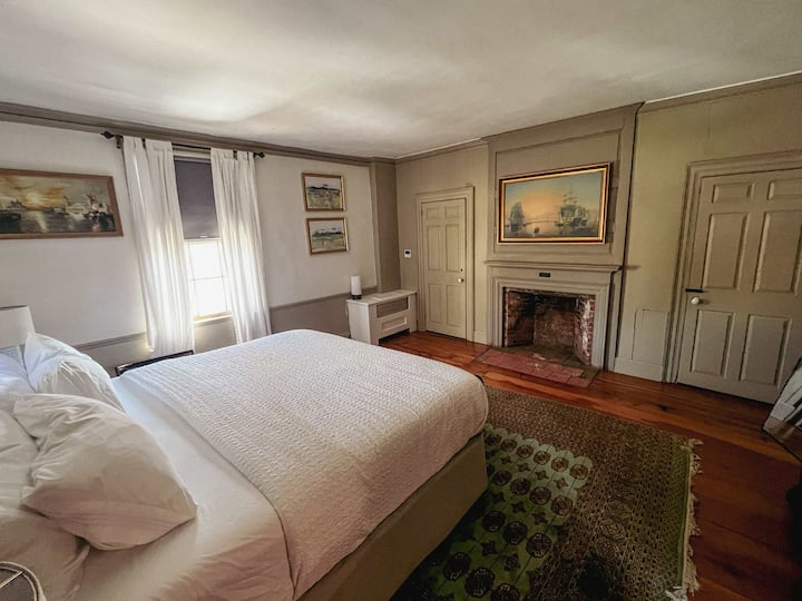 The Hope Island Room In Historic Downtown-old Port - Portland