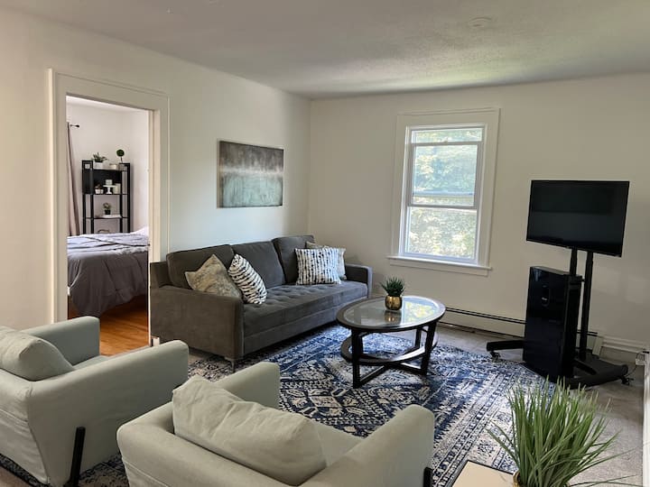 Charming 2-bedroom Downtown Home - Ottawa