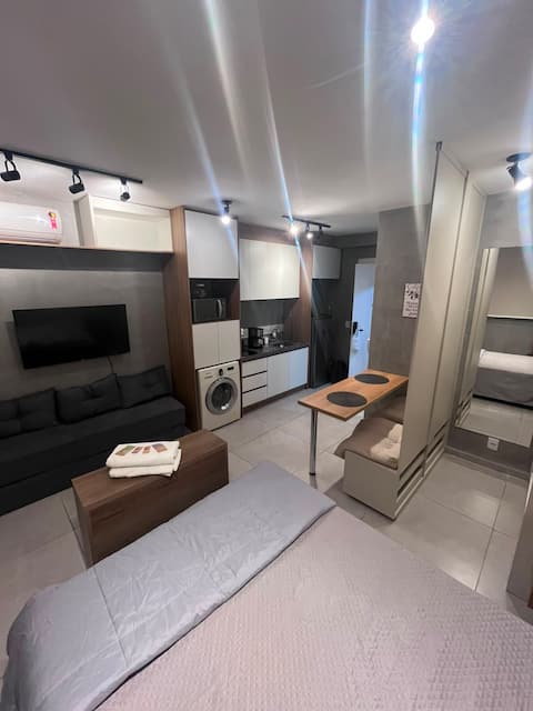 Top performing Airbnb: Modern studio near Espaço Unimed in Santa Cecília