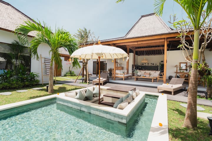 Huge & Quiet 6br Villa Prime Location In Seminyak - Australia