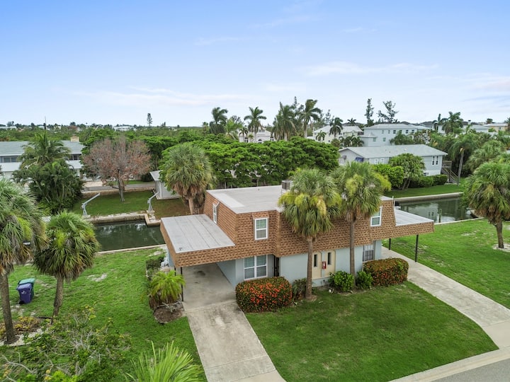 Dos Palmas - Waterfront & Balcony - Longboat Key, FL