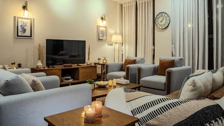 Living room image 2