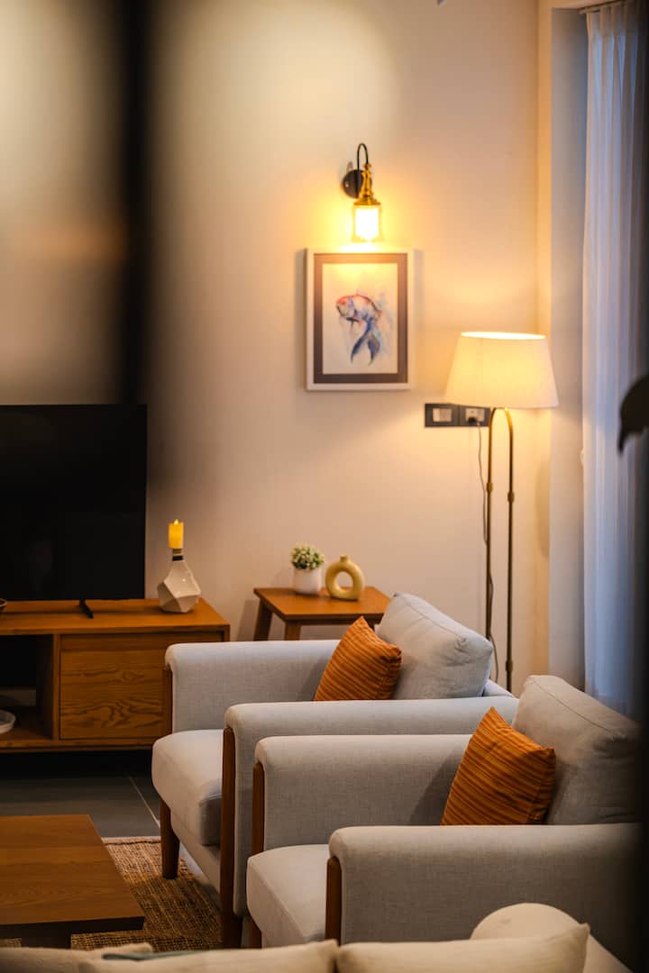 Living room image 4